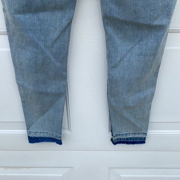Zara Basic Z1975 Denim Light Wash Distressed Jeans Size 4 - Picture 12 of 16